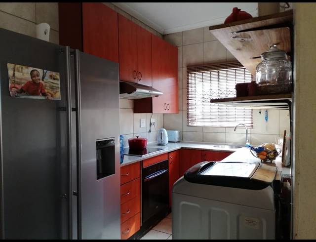 2 BEDROOM TOWNHOUSE FOR SALE IN MOHLAKENG
